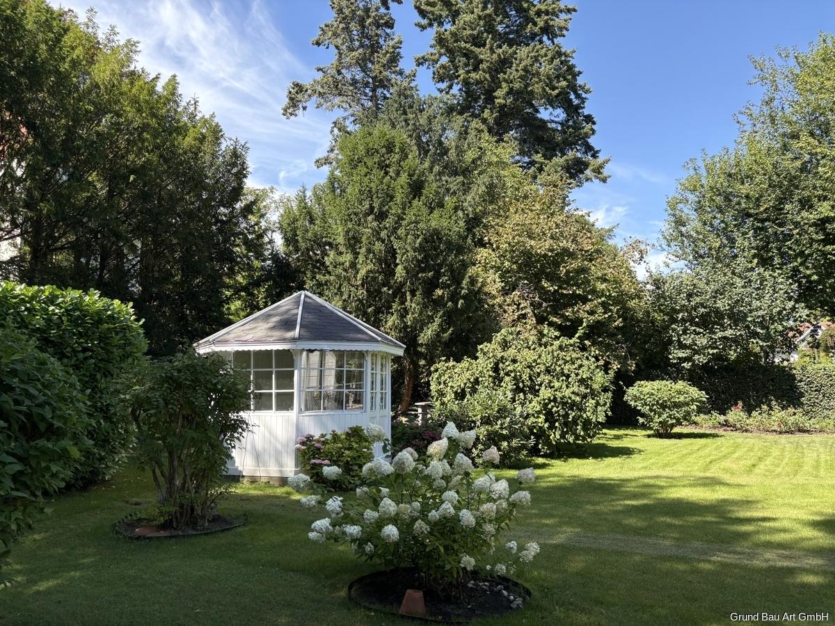 Pavillon im Garten