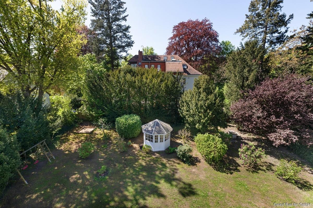 Blick in den schönen Garten