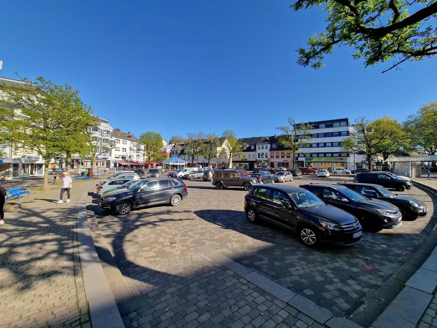 Parkplätze auf dem Markt
