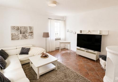 Das ca. 38 m² große Wohnzimmer Foto II