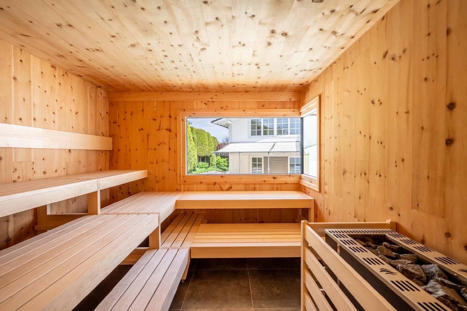 Zirbenholz-Sauna