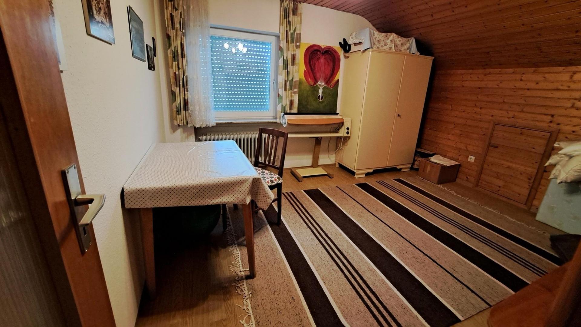 Kinder-/Gästezimmer