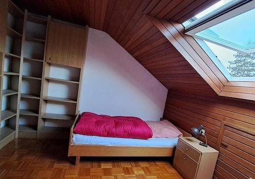 Kinderzimmer im OG