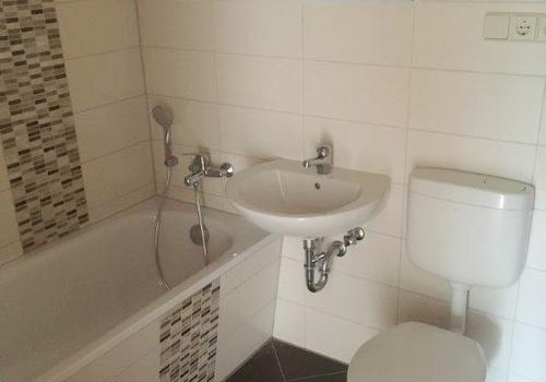 Bad mit Wanne