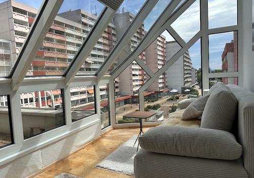 Studio mit Wintergarten mit Aussicht