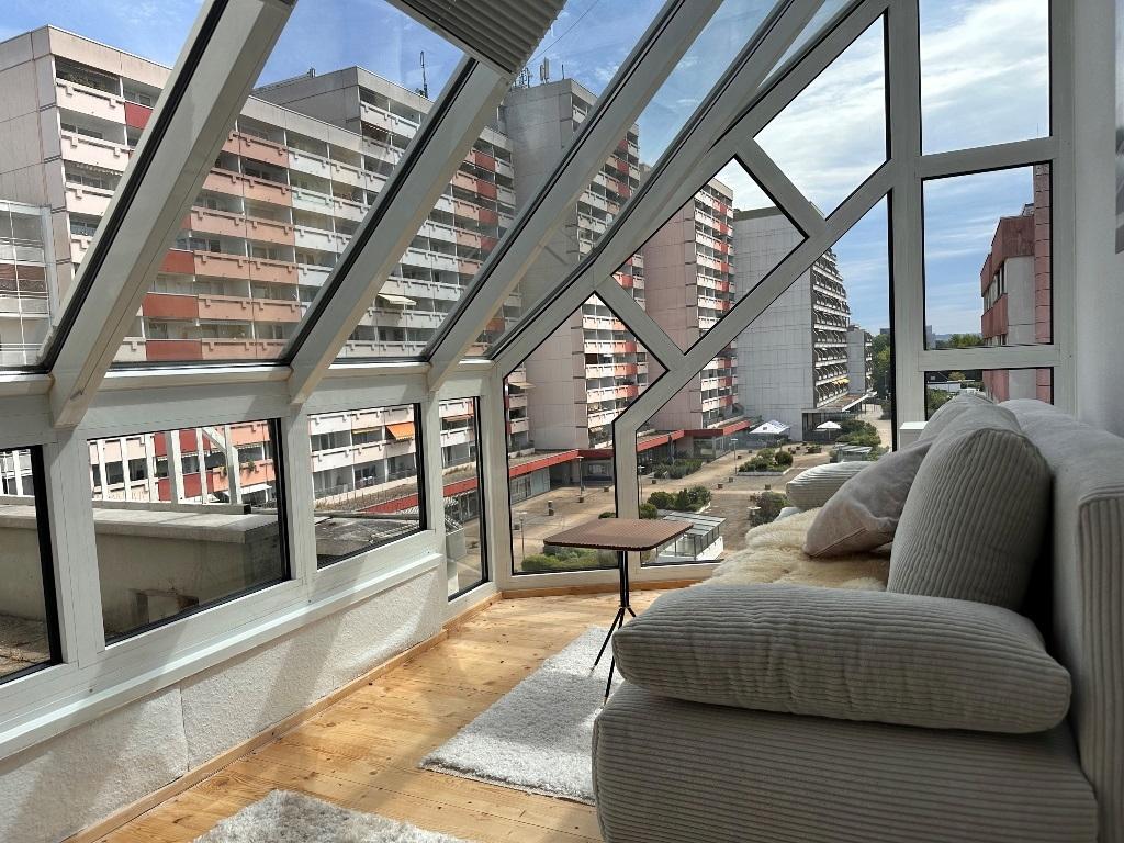 Studio mit Wintergarten mit Aussicht