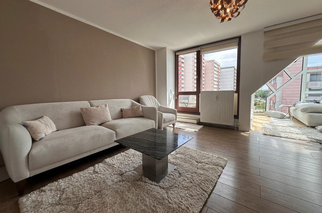 Studio mit Blick zum Balkon
