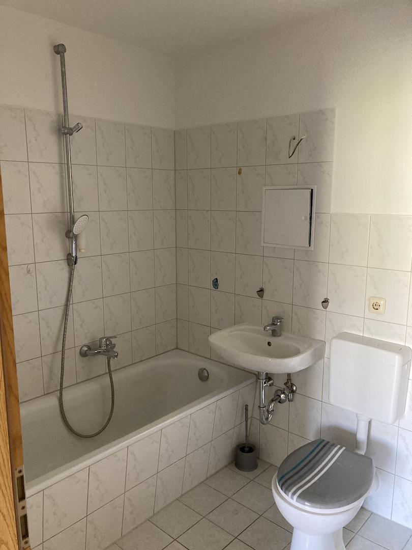Bad mit Wanne