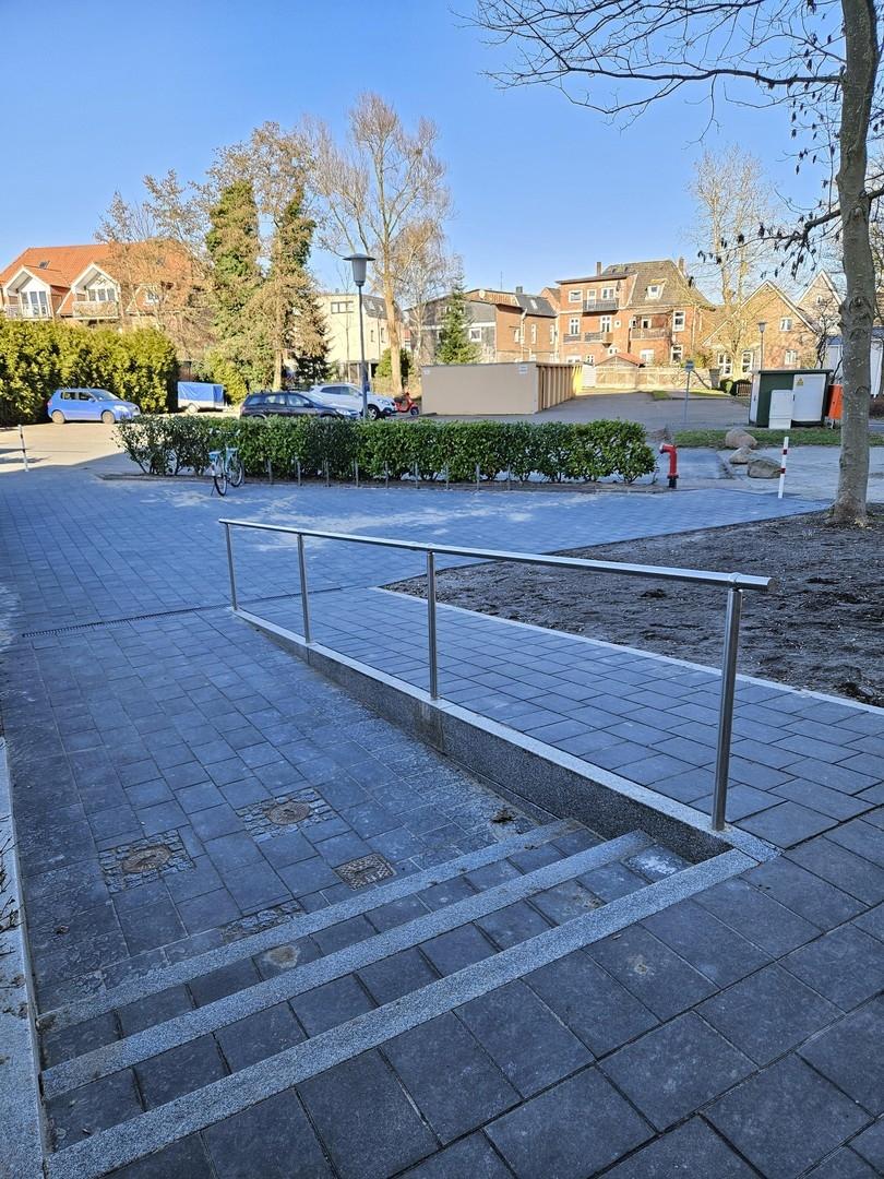 Eingangsbereich Gebäude