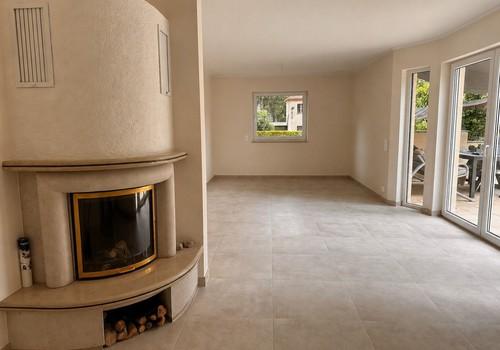 Wohnbereich mit Kamin