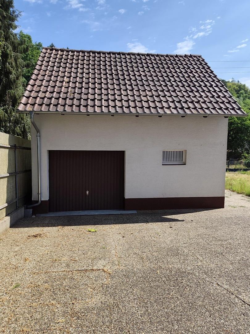 Garage mit Abstellraum 