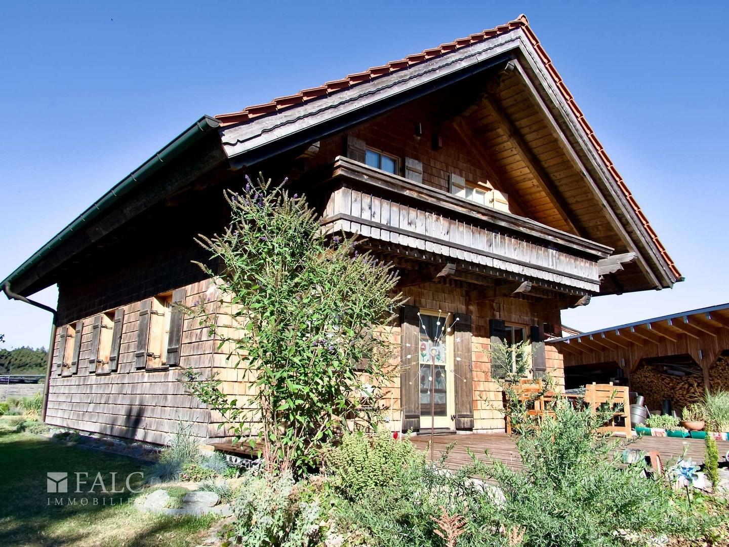 Ökol. Naturholzmassivhaus