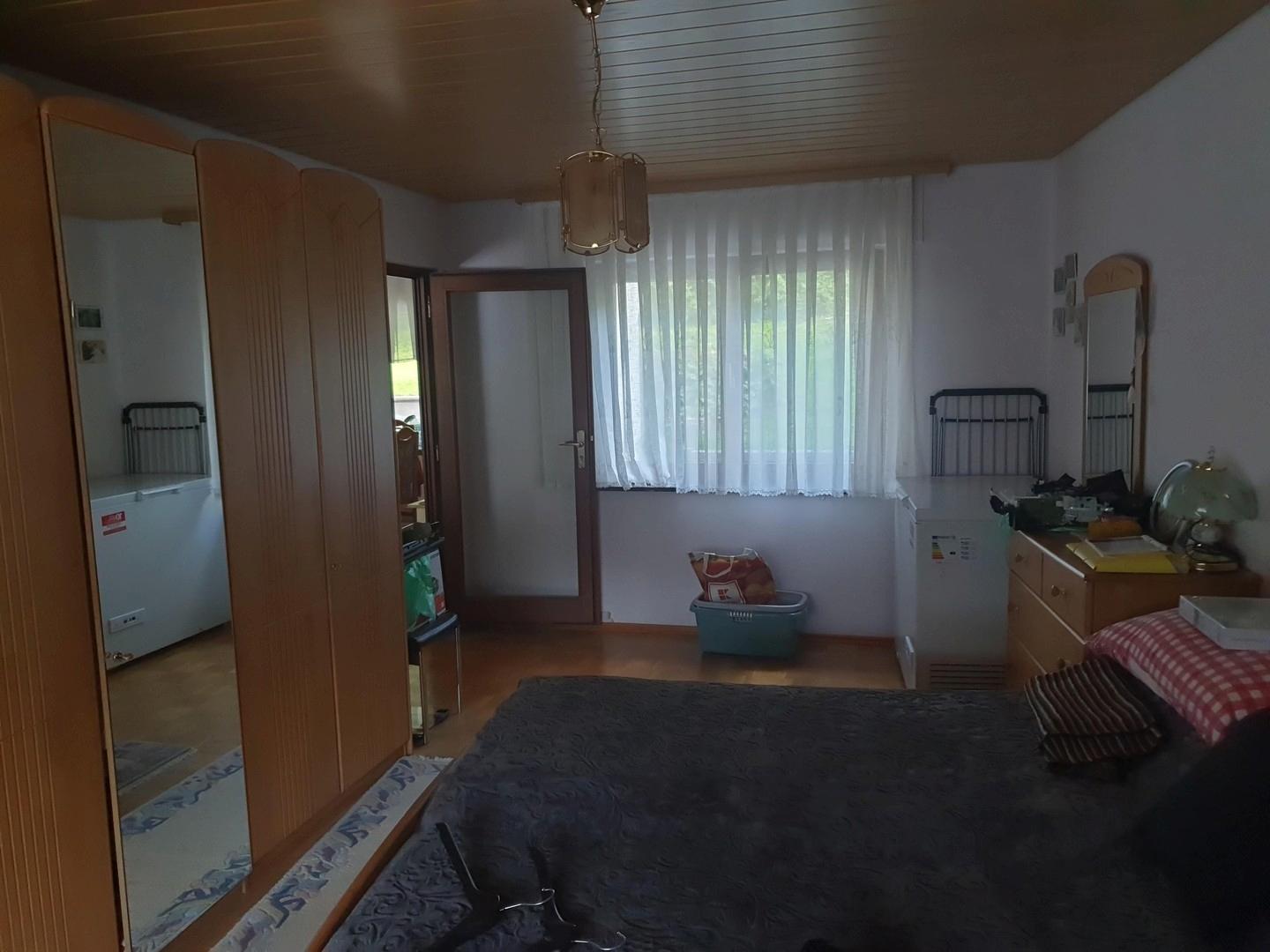 1.OG Schlafzimmer 3-2