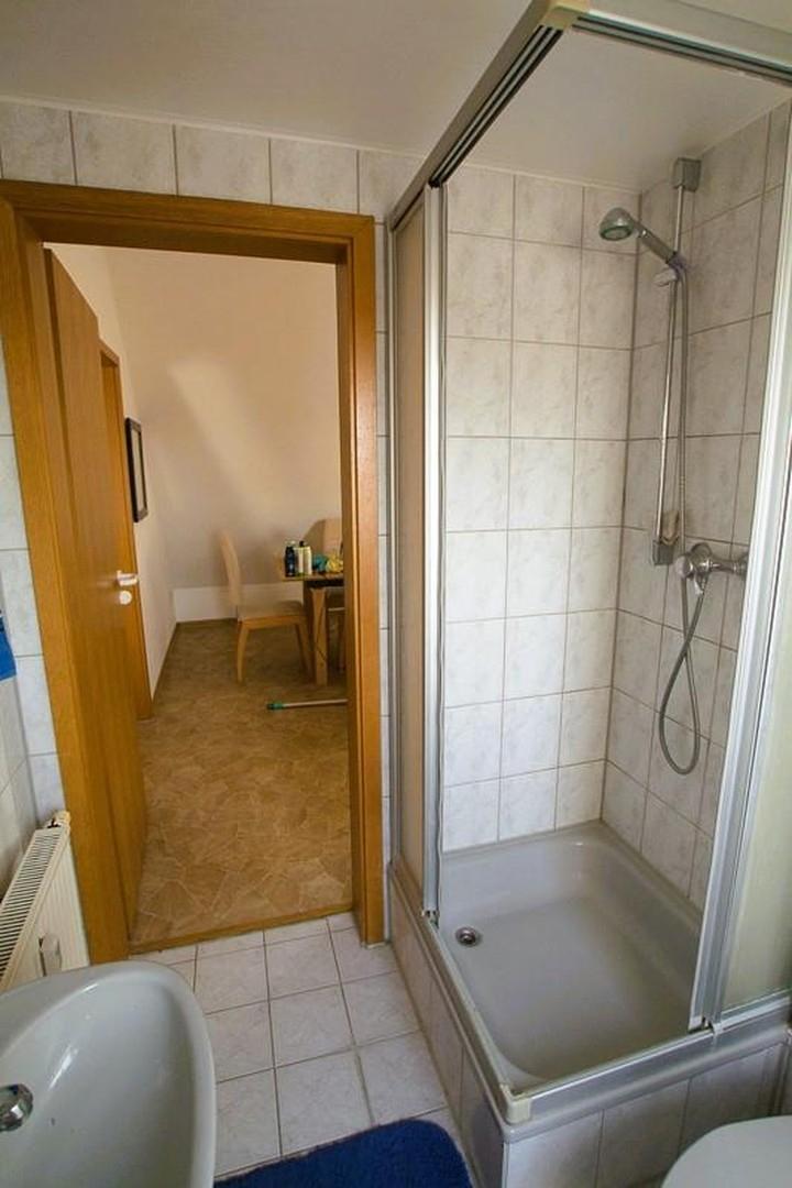 Bad mit Dusche
