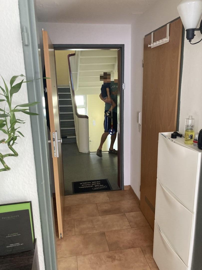 Beispiel möbliert