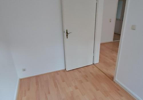 Büro ohne Möbel