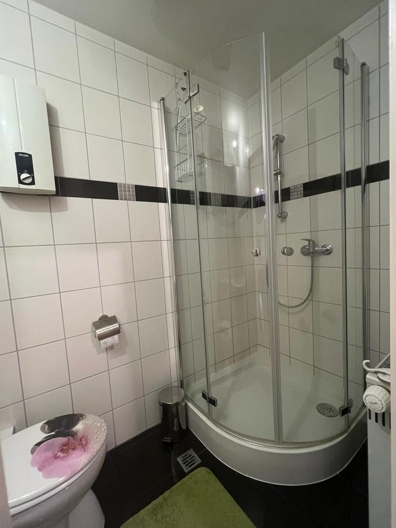 Bad mit Dusche