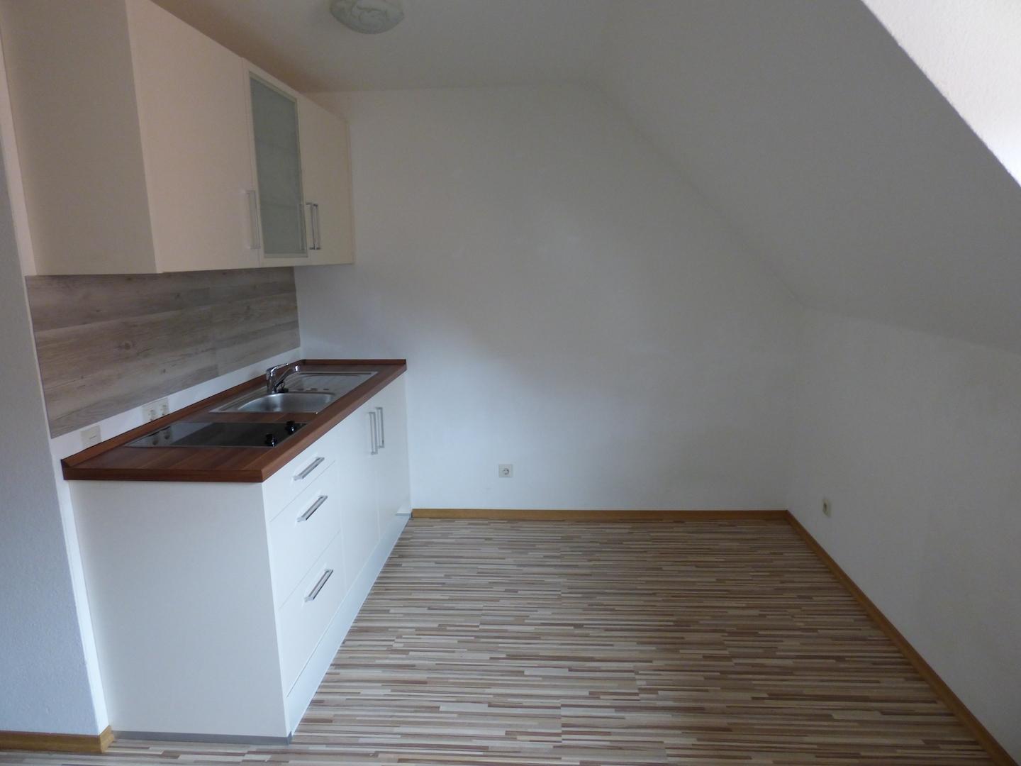DG: 1-Zimmer-Appart. - Küche mit Essecke