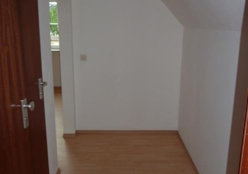DG: 1-Zimmer-Appart. - Flur