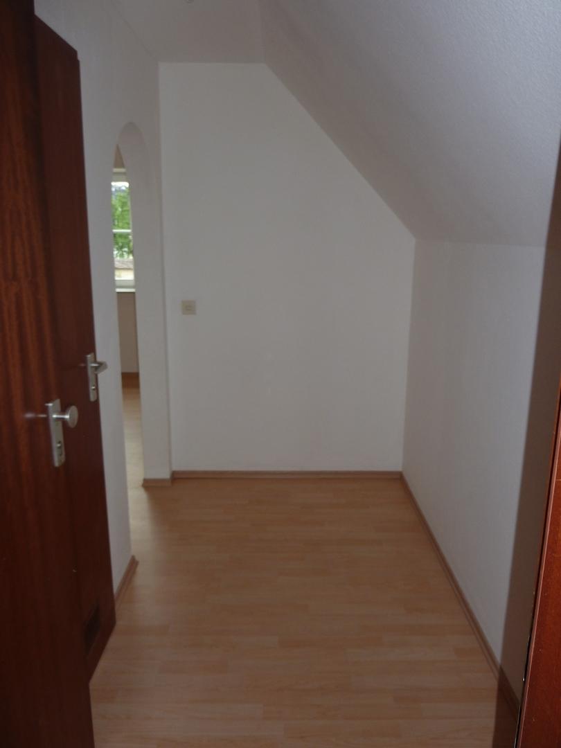 DG: 1-Zimmer-Appart. - Flur
