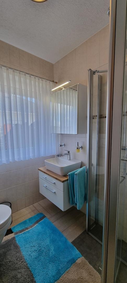EG Bad mit Dusche