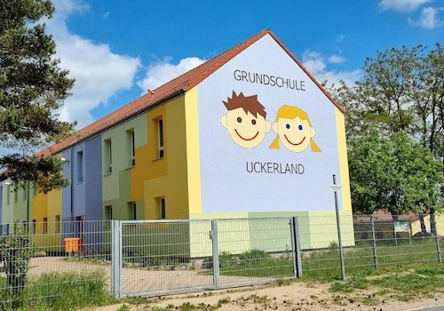 Grundschule - im Ort