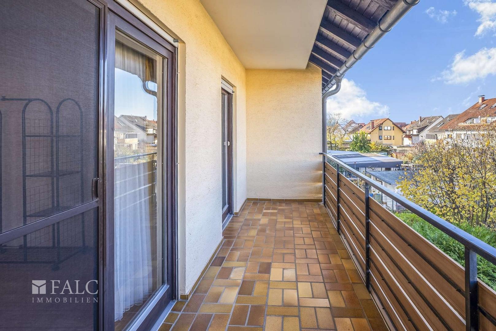 Balkon OG