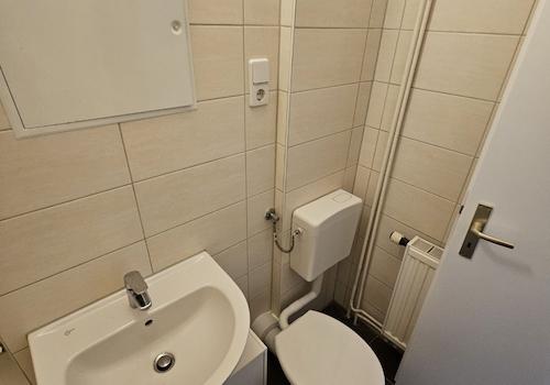 Waschtisch & WC