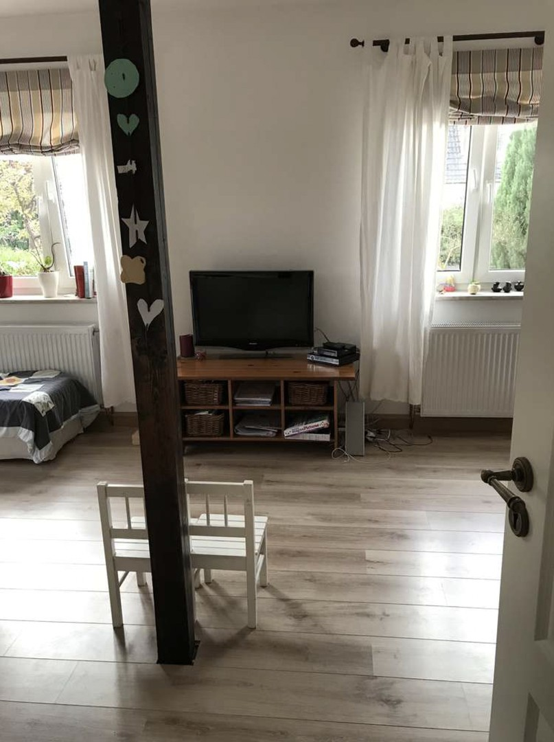Wohnzimmer rechts