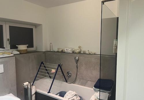 Vollbad 1.OG Dusche Wanne WC