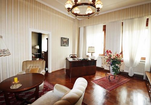 Zimmer der Wohnung im OG rechts