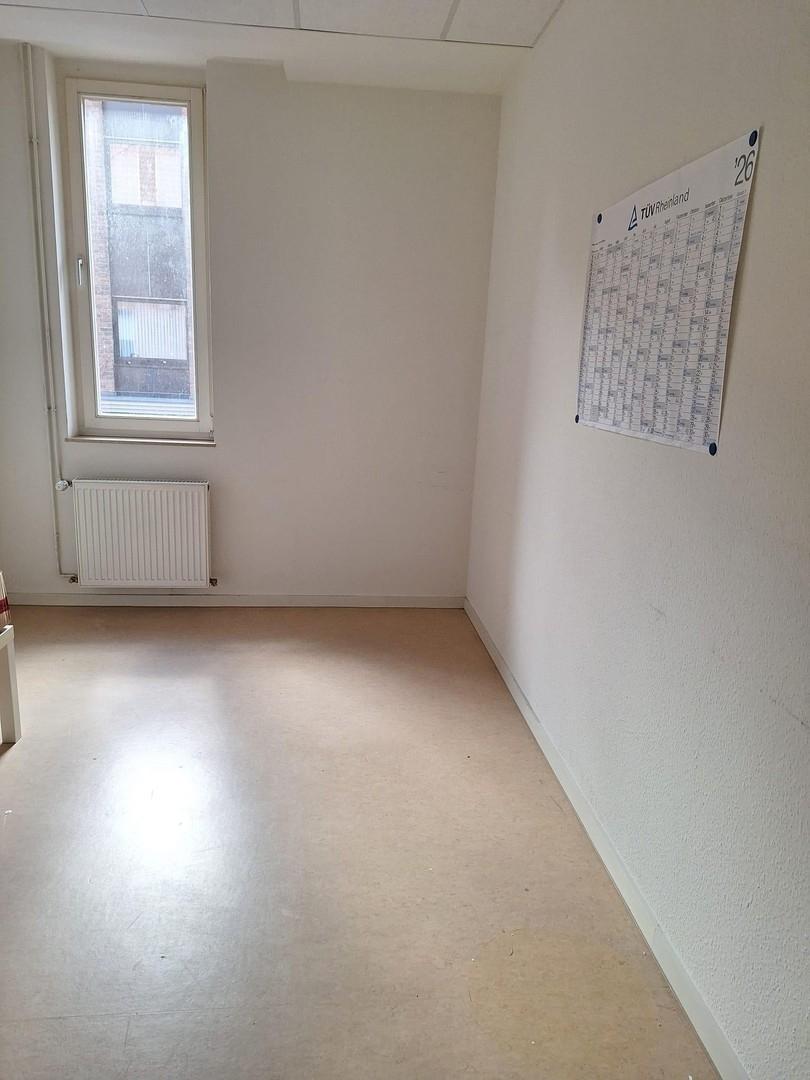 Büro 2