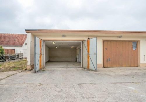 Zufahrt Produktionshalle