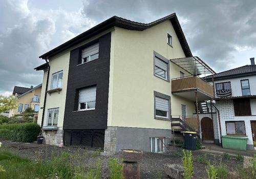 Ansicht von Hofseite mit Balkon