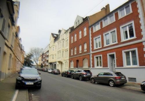 ruhige Wohnstrasse