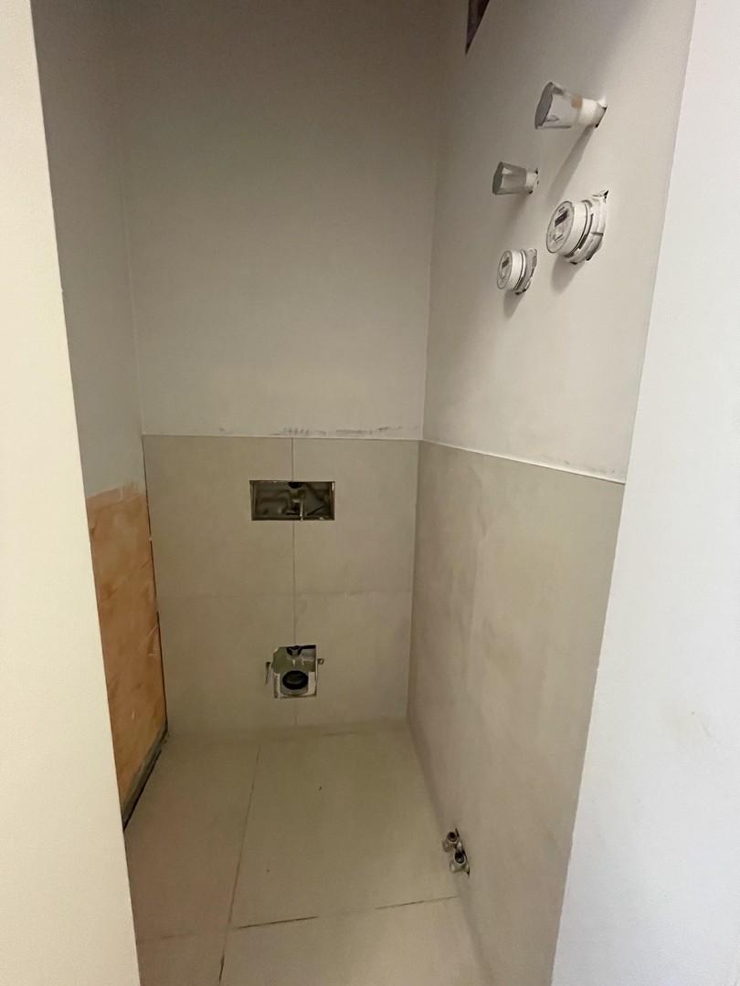 separate Dusche
