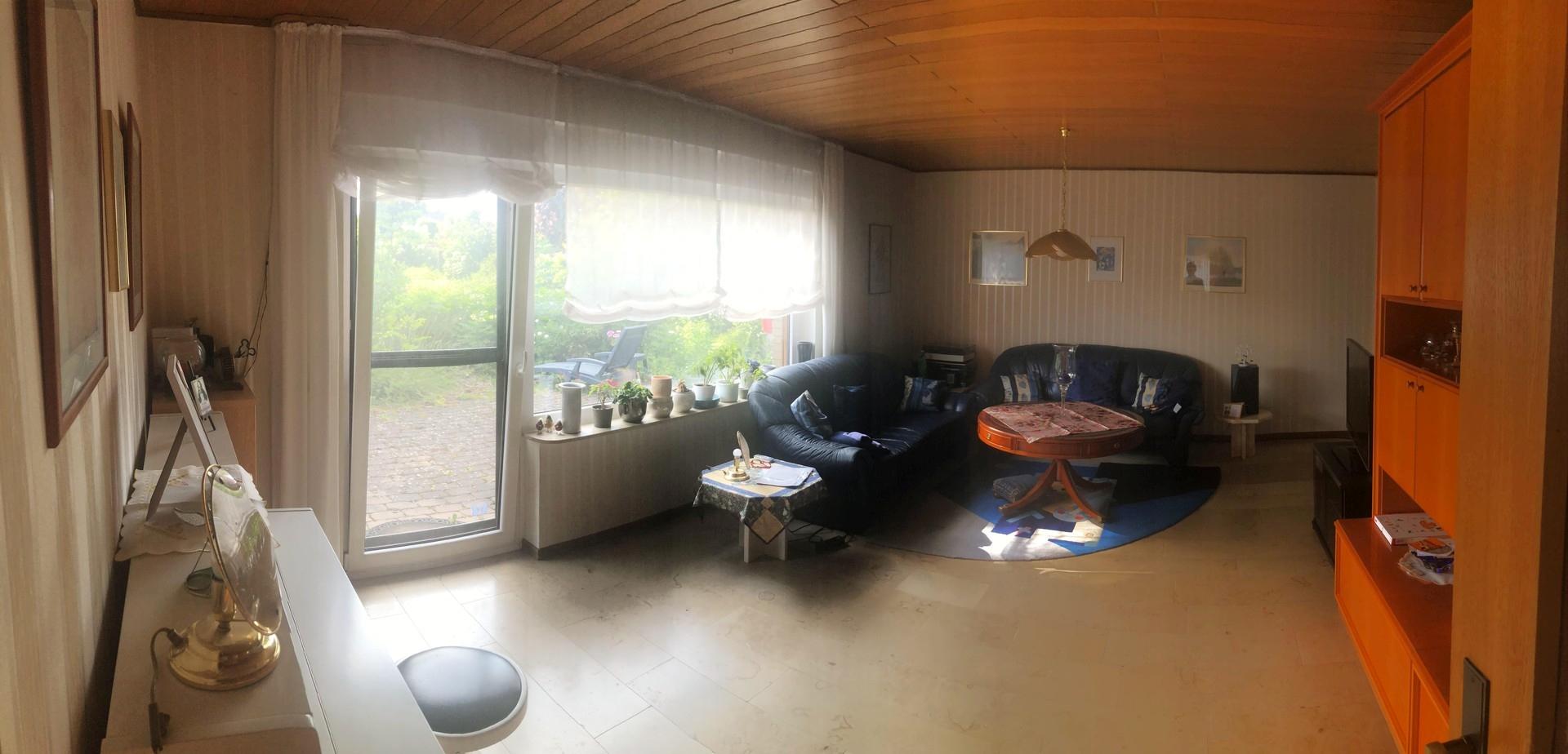 Wohnzimmer Gartenblick West