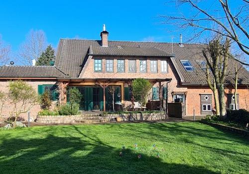 Südostansicht / Garten EG