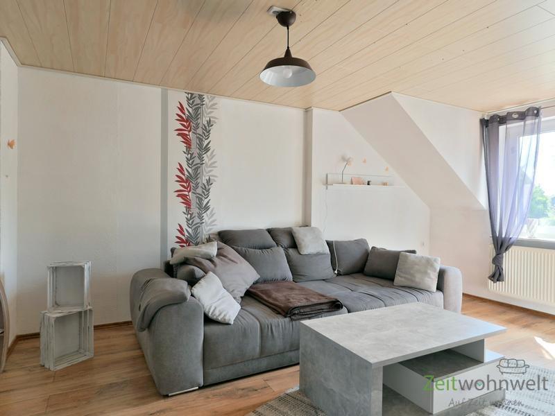 großes Sofa