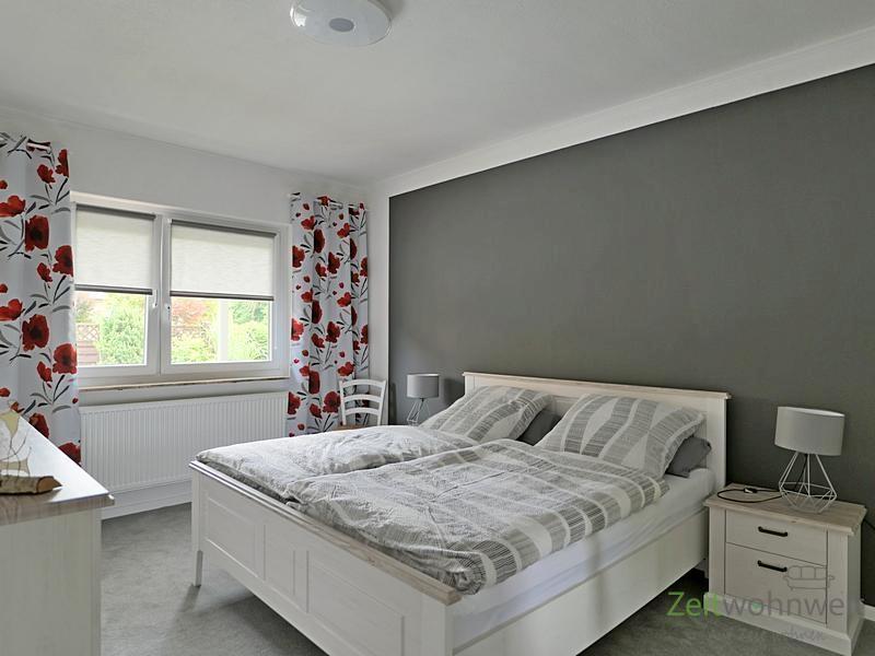 Blick ins Schlafzimmer