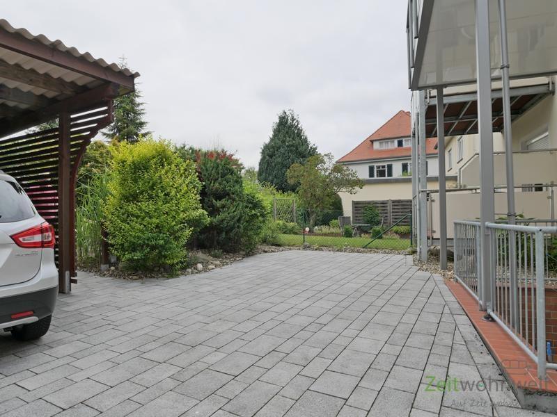 eigener PKW-Stellplatz
