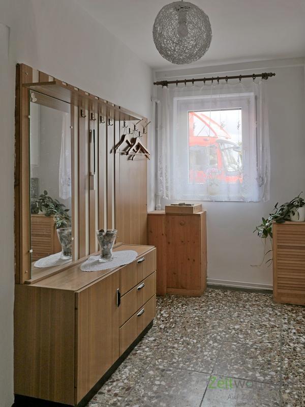 EG, Flurgarderobe
