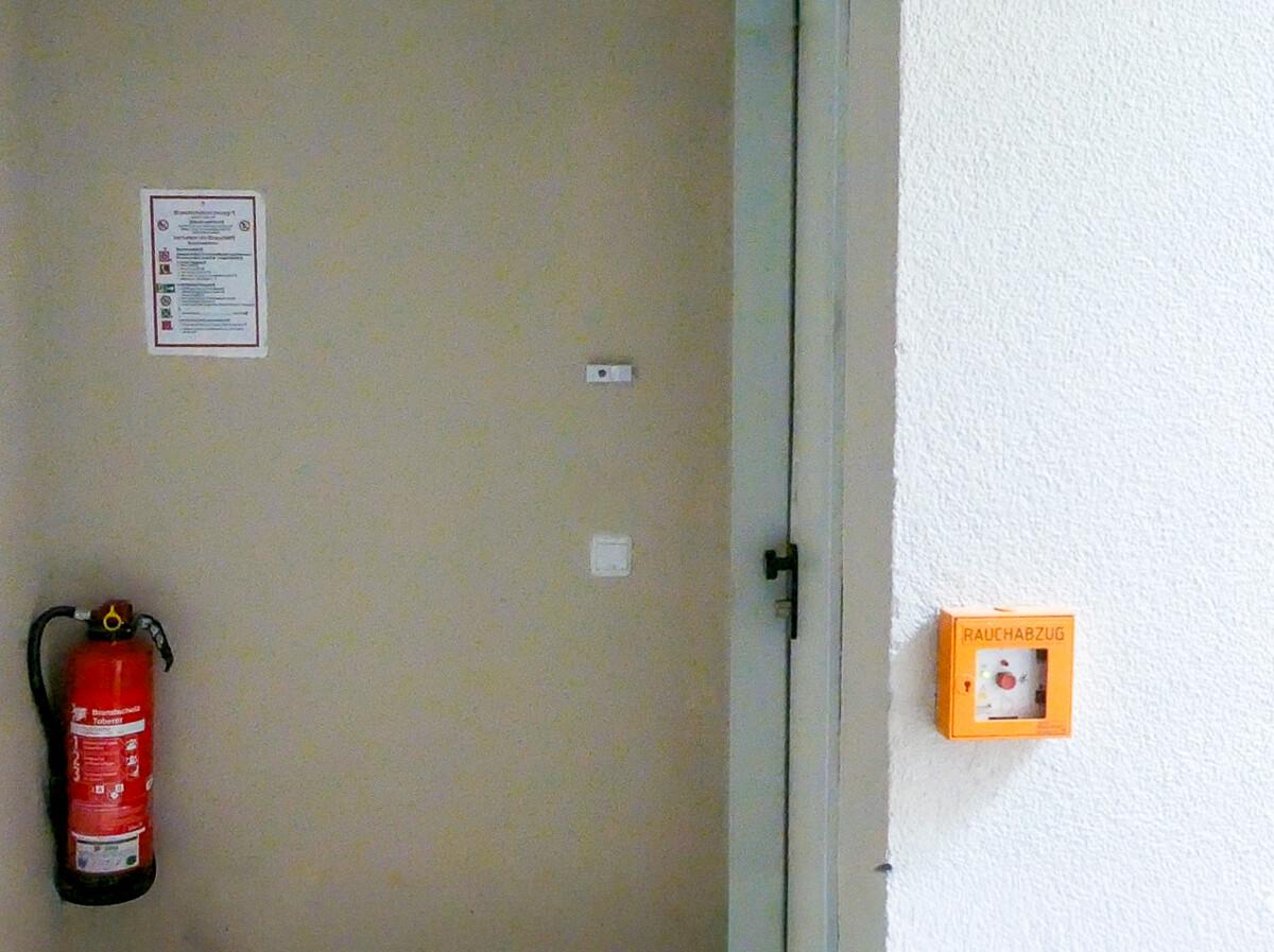 Tür