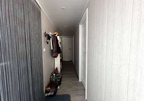 Flur mit Deckenspots