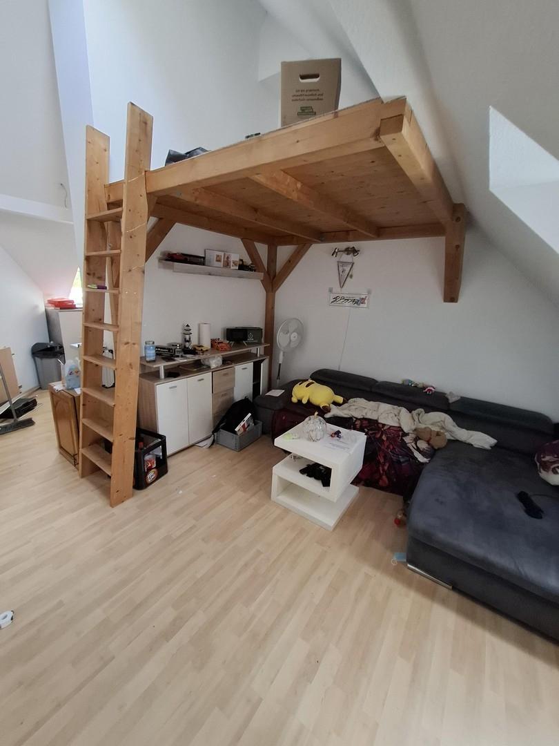 Wohnbereich mit Hochbett