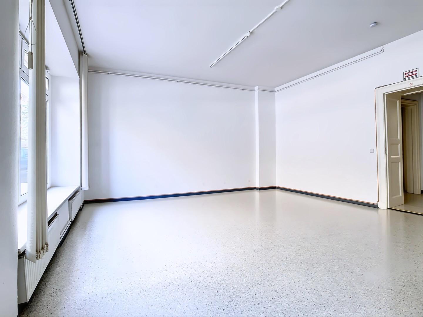 Wohnraum/Verkaufsfläche
