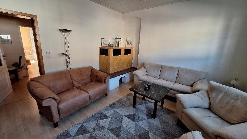 Wohnzimmer mit Kachekoffen