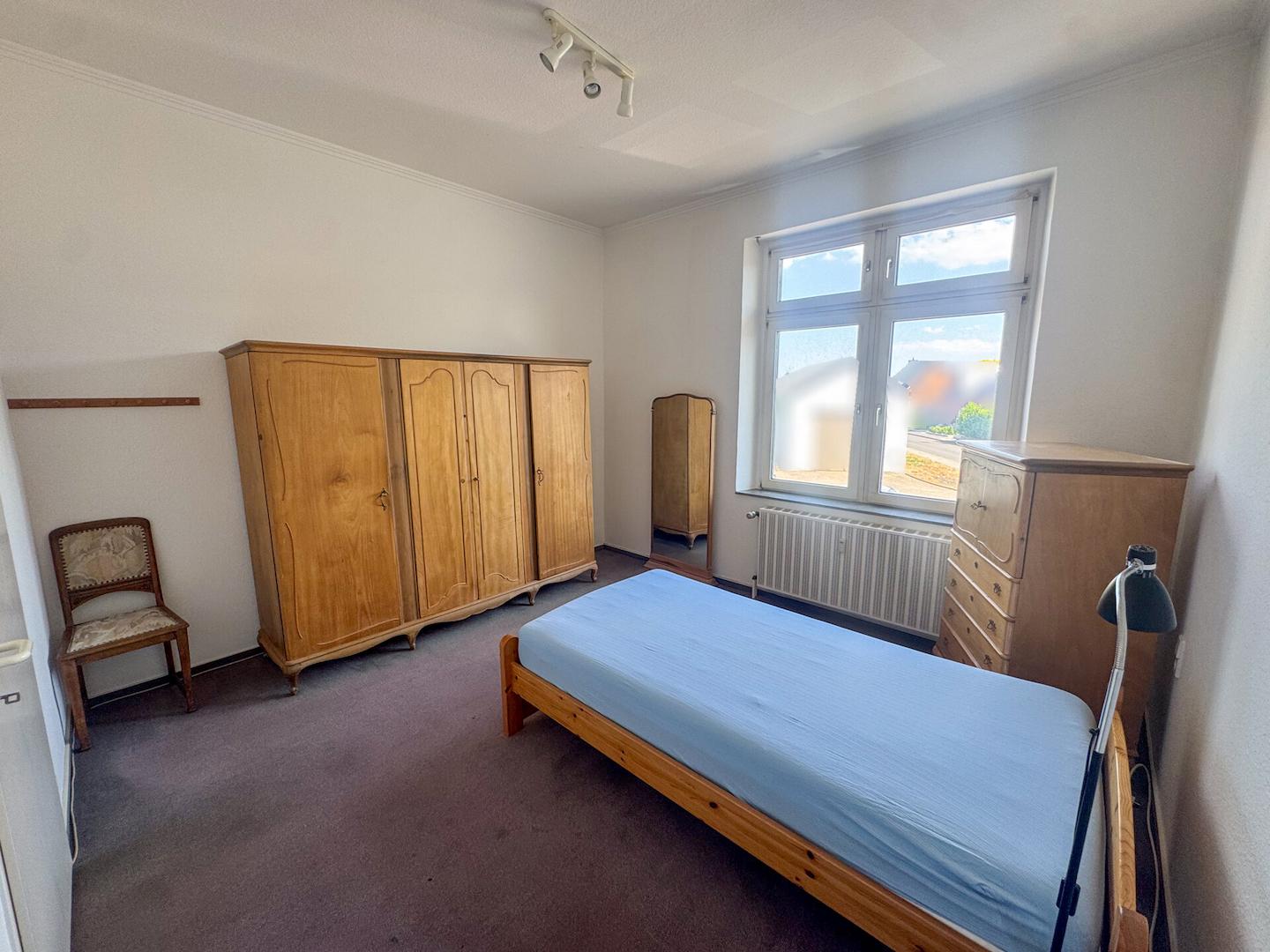 10 Elternschlafzimmer