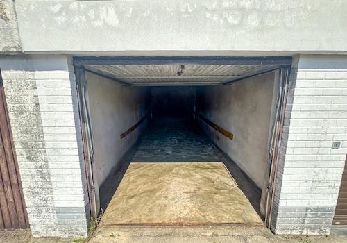 24 Garage