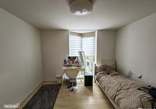 7 Eltern-Schlafzimmer EG
